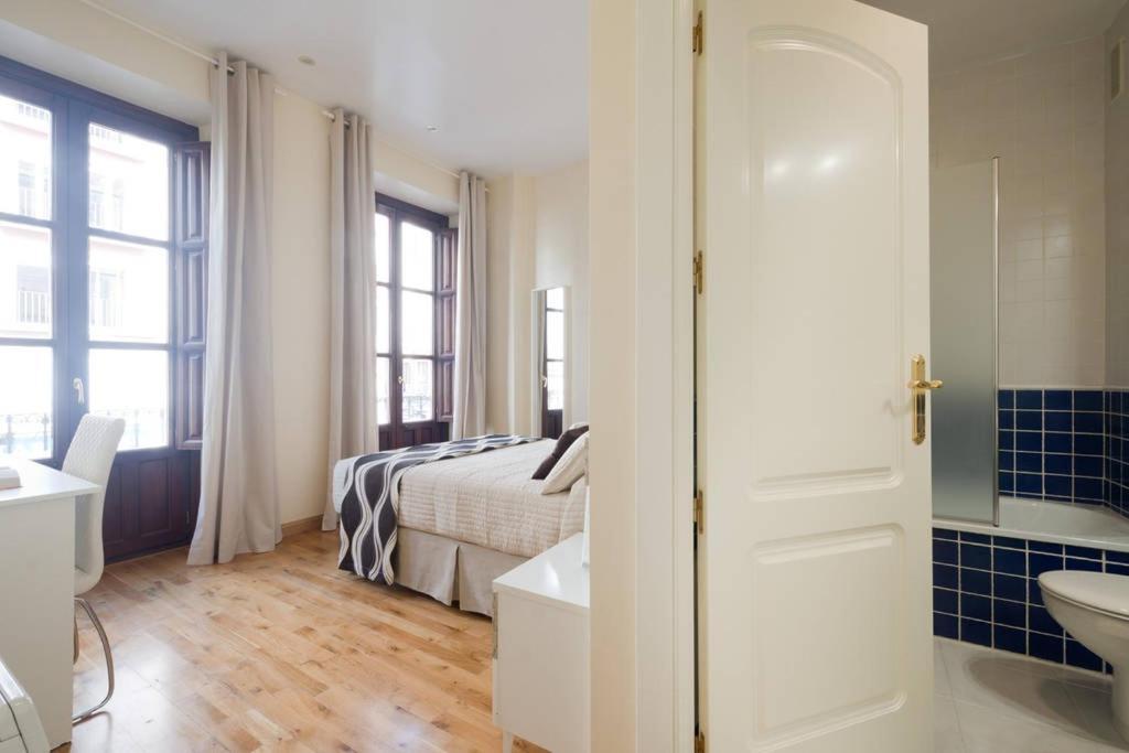 Reyes Catolicos I Apartment Гранада Екстериор снимка